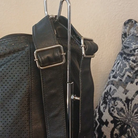 HARLEY- DAVIDSON Black Perforated GRAB N GO Backpack - Picture 11 of 12